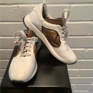 Officine Creative White/Bronze Race Leather Sneakers